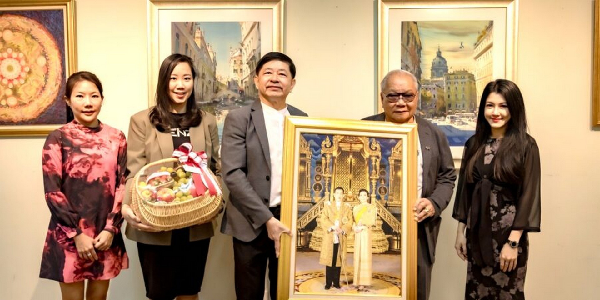 บริษัท กรังด์ปรีซ์ อินเตอร์เนชั่นแนล จำกัด (มหาชน) ให้การต้อนรับ คุณโชคชัย วัชรนิรันดร์กุล ที่ปรึกษา พร้อมคณะฯ บริษัท ดิ เอ็กพีเรียนซ์ ดี จำกัด